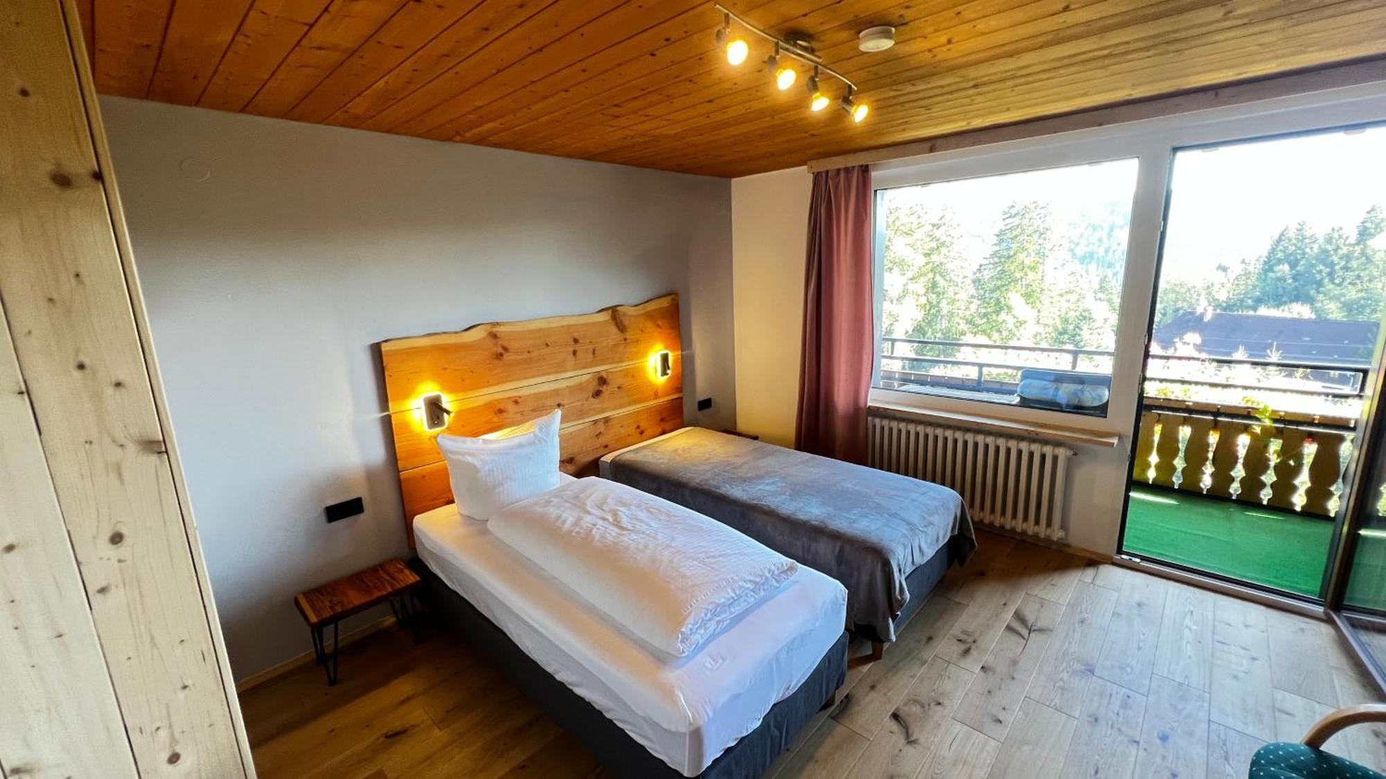 Boutique Hotel And Apartments Pension Sternen 토트무스 외부 사진