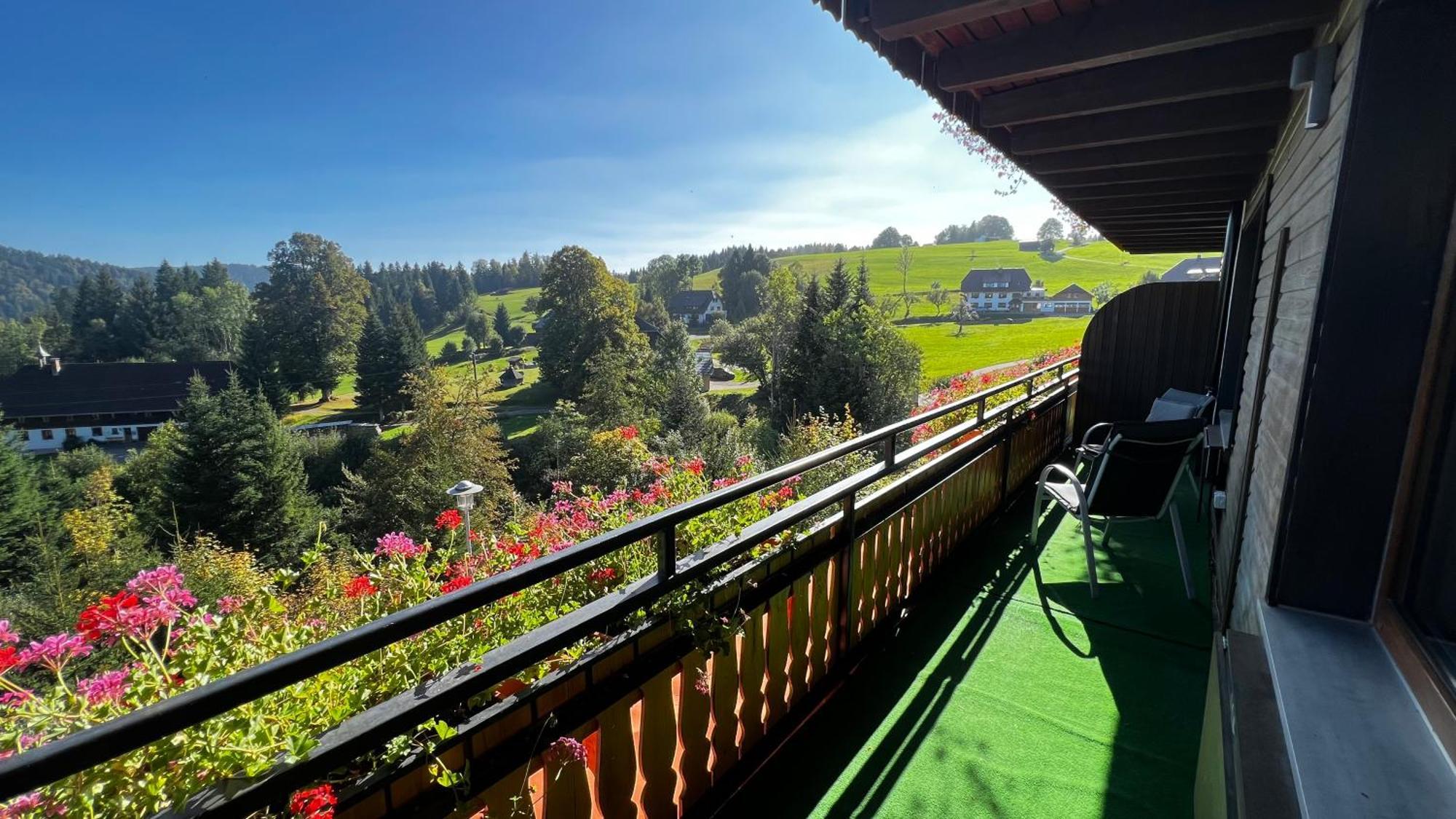 Boutique Hotel And Apartments Pension Sternen 토트무스 외부 사진